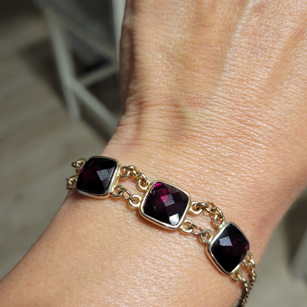 Gold Link Bracelet with Deep Purple Gemstones